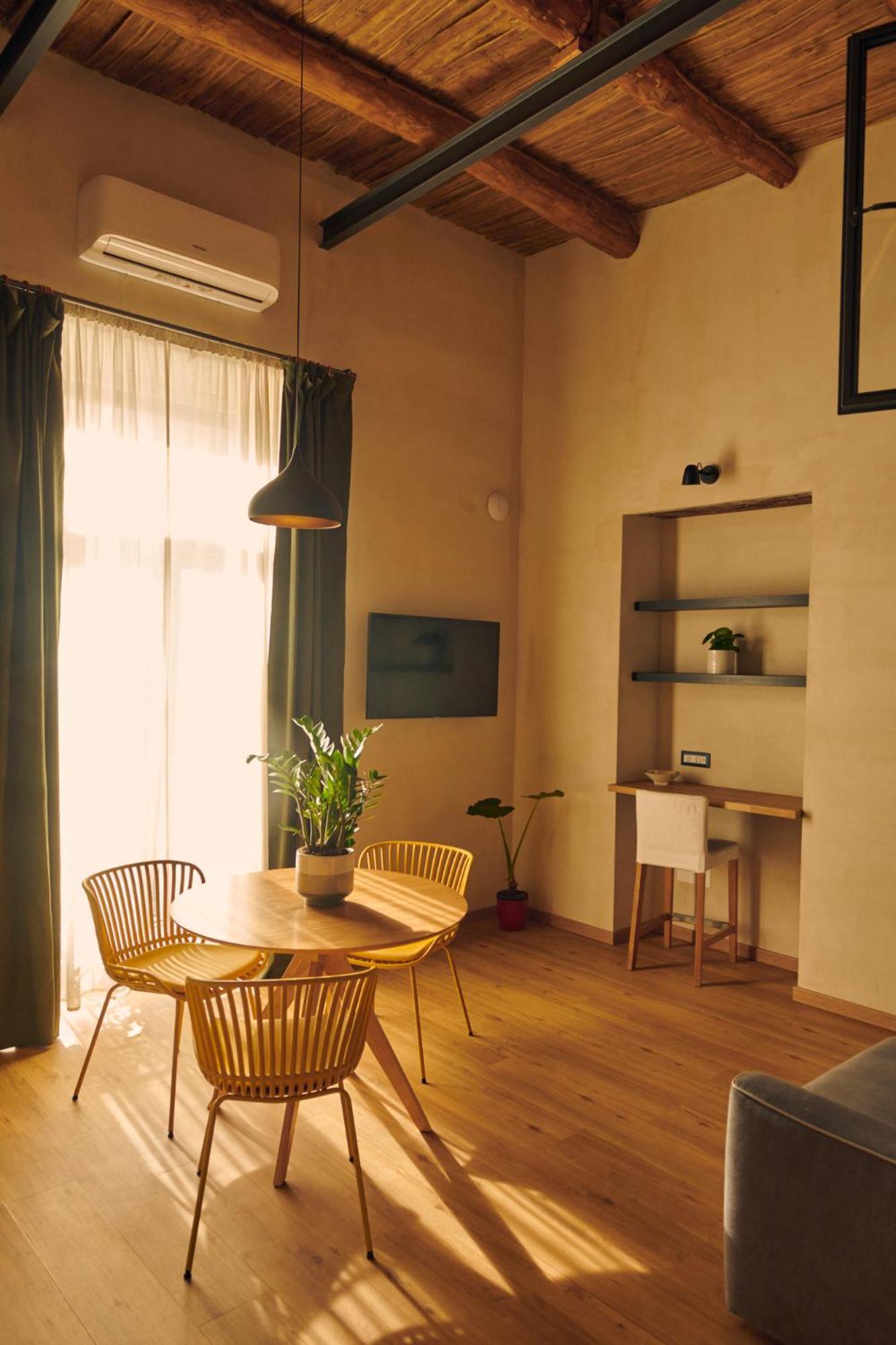 Dada Home, Loft Di 38 Mq Tra Napoli E Pompei Портичи Экстерьер фото